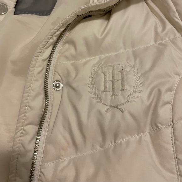 Tommy Hilfiger White Puffer - Picture 2 of 3